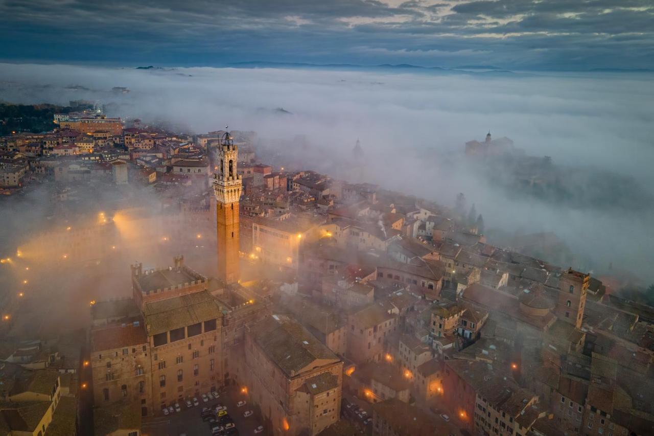 Albergo Tre Donzelle Siena Exteriör bild